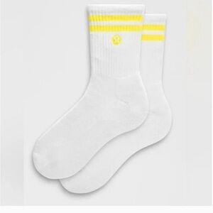 Lululemon Daily Stride Ribbed Crew Socks white yellow stripes M/L NEW